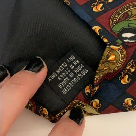 Looney toons Bugs & Taz Tie - Picture 5 of 6